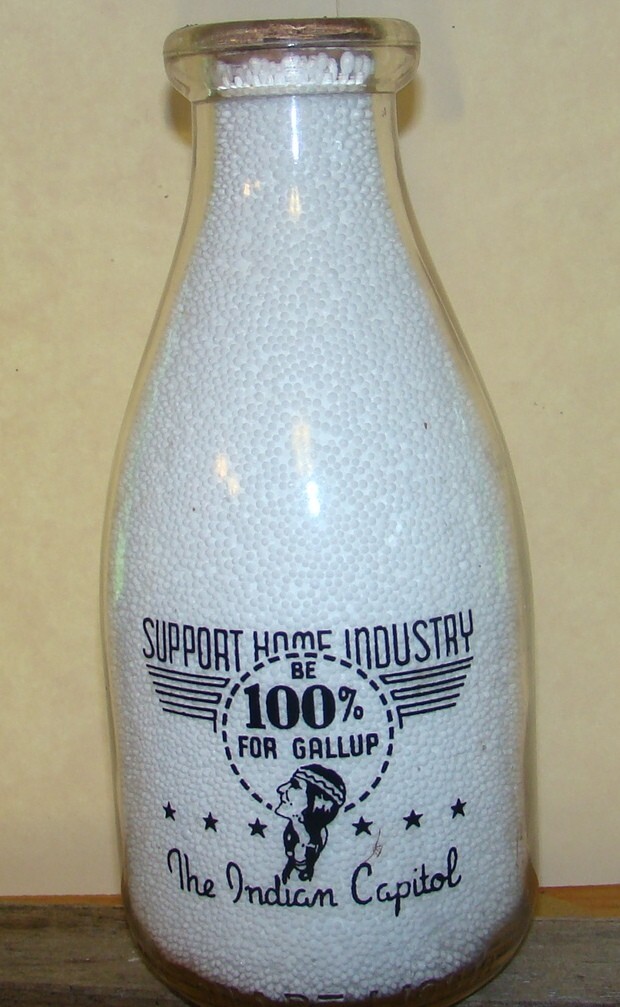 CLARK'S DAIRY,FARM GALLUP,N.M.NM.THE INDIAN CAPITOL QT. MILK BOTTLE