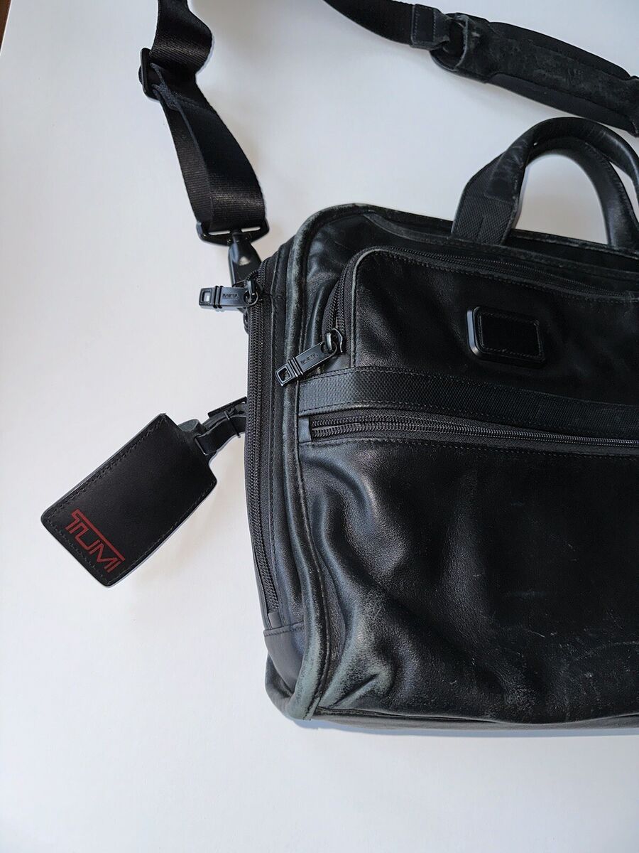 Tumi - Alpha 2 Leather Organizer Portfolio Brief 96108D2 Tumi - Alpha 2 Leather Organizer Portfolio Brief 96108D2