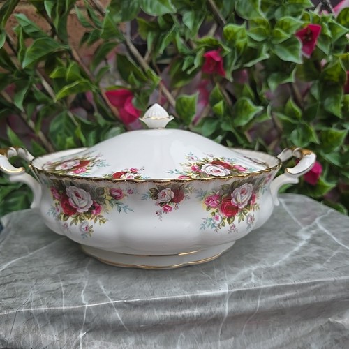 De colección Royal Albert Celebration con tapa mango redondo para servir verduras - Imagen 7 de 14