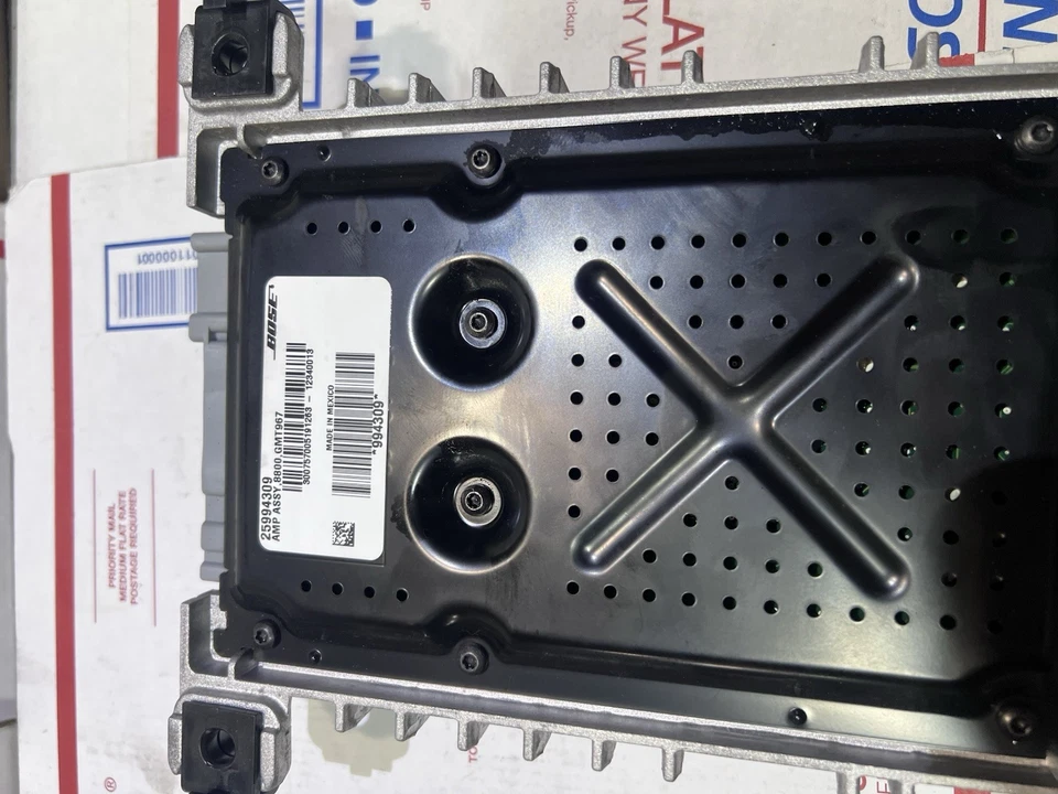 2010-2016 GMC Enclave Acadia Traverse Bose Audio Stereo Amplifier Amp 25994309 - Image 2 of 3
