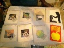COLLECTION OF OLDER MOSTLY APPLE COMPUTER BOOKS PAMPHLET