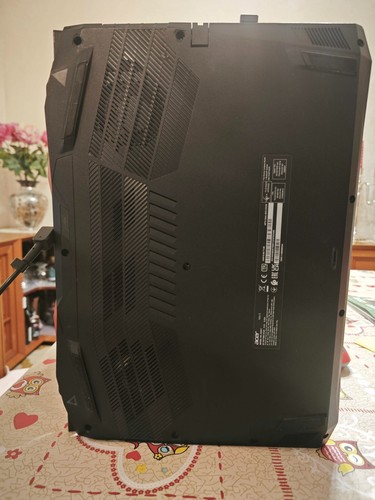 Gaming Acer Nitro 5 AN515-55-71UB 144Hz SSD, Intel Core i7, Nvidia 3060 RTX - Foto 7 di 10