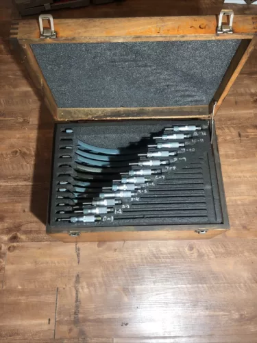 Mitutoyo No 103 0-12” .0001” Outside Micrometer Set In Starrett Padded Wood Box