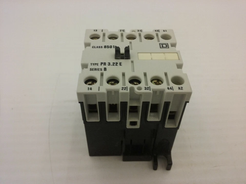 SQUARE D 8501 PR3.22 E CONTROL RELAY 110V 50HZ 120V 60HZ SERIES B NIB - Image 3 of 4