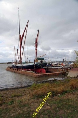 Foto 6x4 schwimmendes Trockendock Maylandsea In für eine Umrüstung ist SB Thistle: c2016
