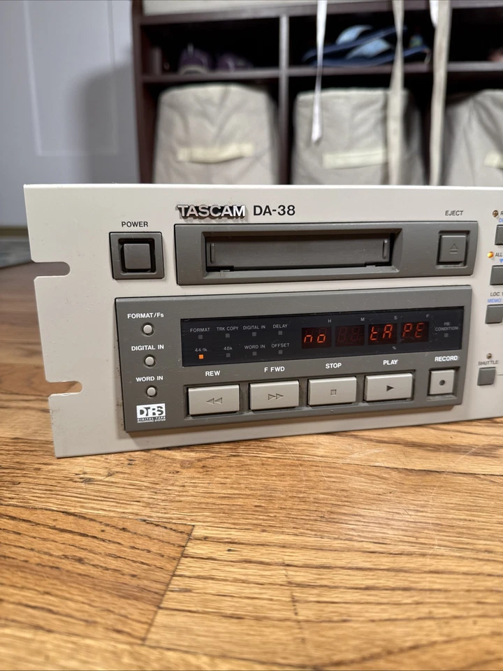 TASCAM DA-38 Digital DTRS 8 Channel Recorder - Image 2 of 4