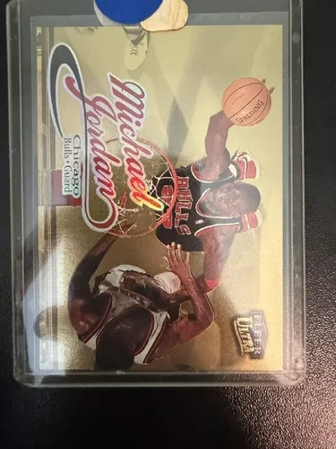 1998-99 Fleer Ultra - Michael Jordan #85G Gold Medallion