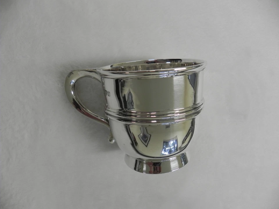 Antigua taza victoriana de plata esterlina con sello John Cockburn Richmond SIN RASPA Foto 4 de 4