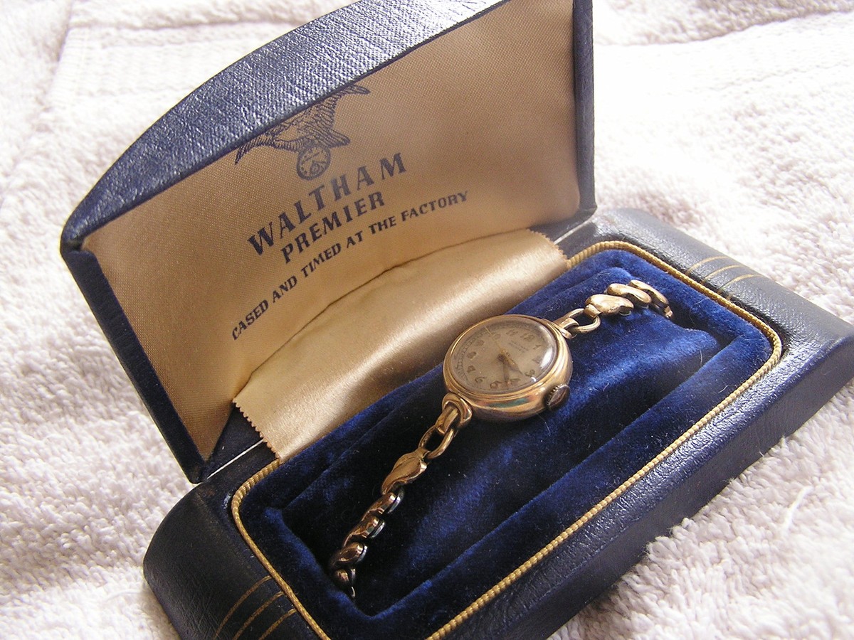 Vintage Waltham Premier Ladies Women's Watch Original Box 18