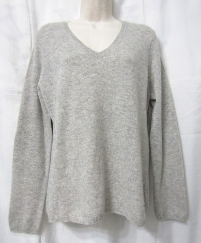 CASHMERE by CHARTER CLUB Sweater Sz L Soft Gray V-Neck Pullover