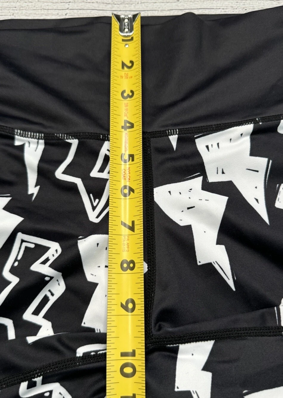 constantly-varied-gear thunderstruck lightning bolt squats shorts