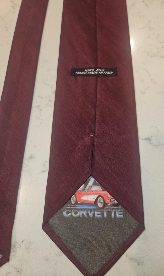 Corbata oficial Corvette 100 % seda con Juke Boxes Foto 4 de 4