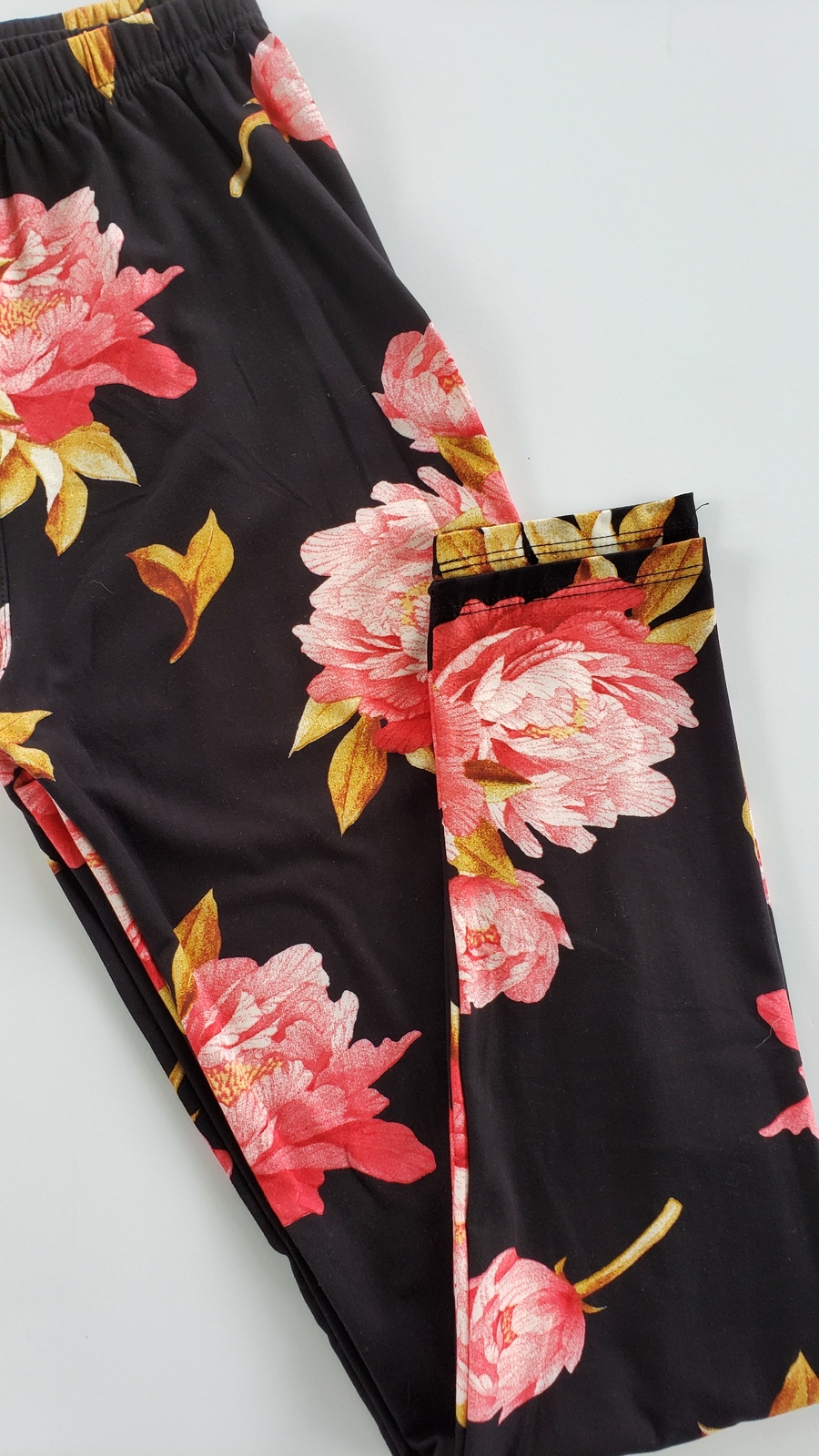 Floribunda Black High-Waisted Leggings for Women-image