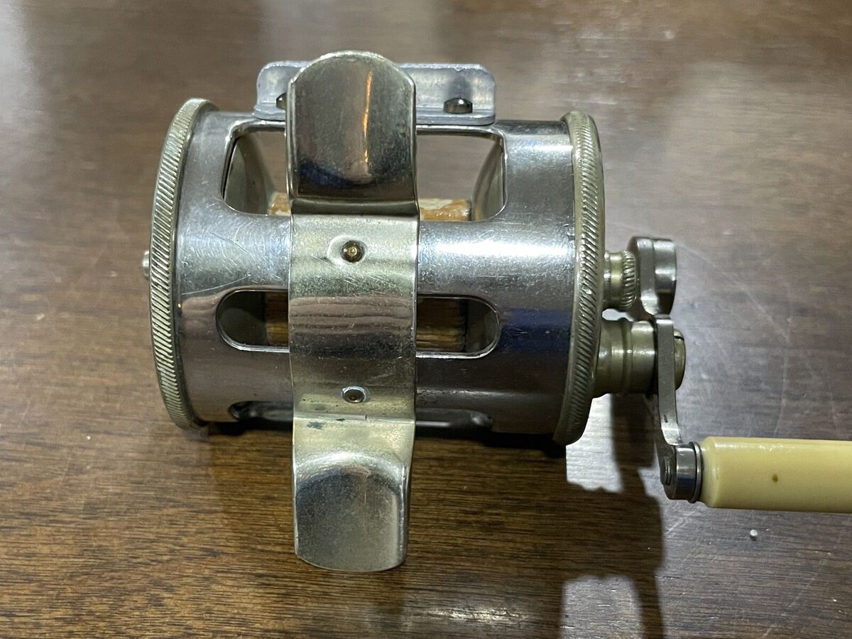 Vintage Horton MFG. Co. No. 34 Blue Grass Free Spool Simplex Vintage Horton MFG. Co. No. 34 Blue Grass Free Spool Simplex