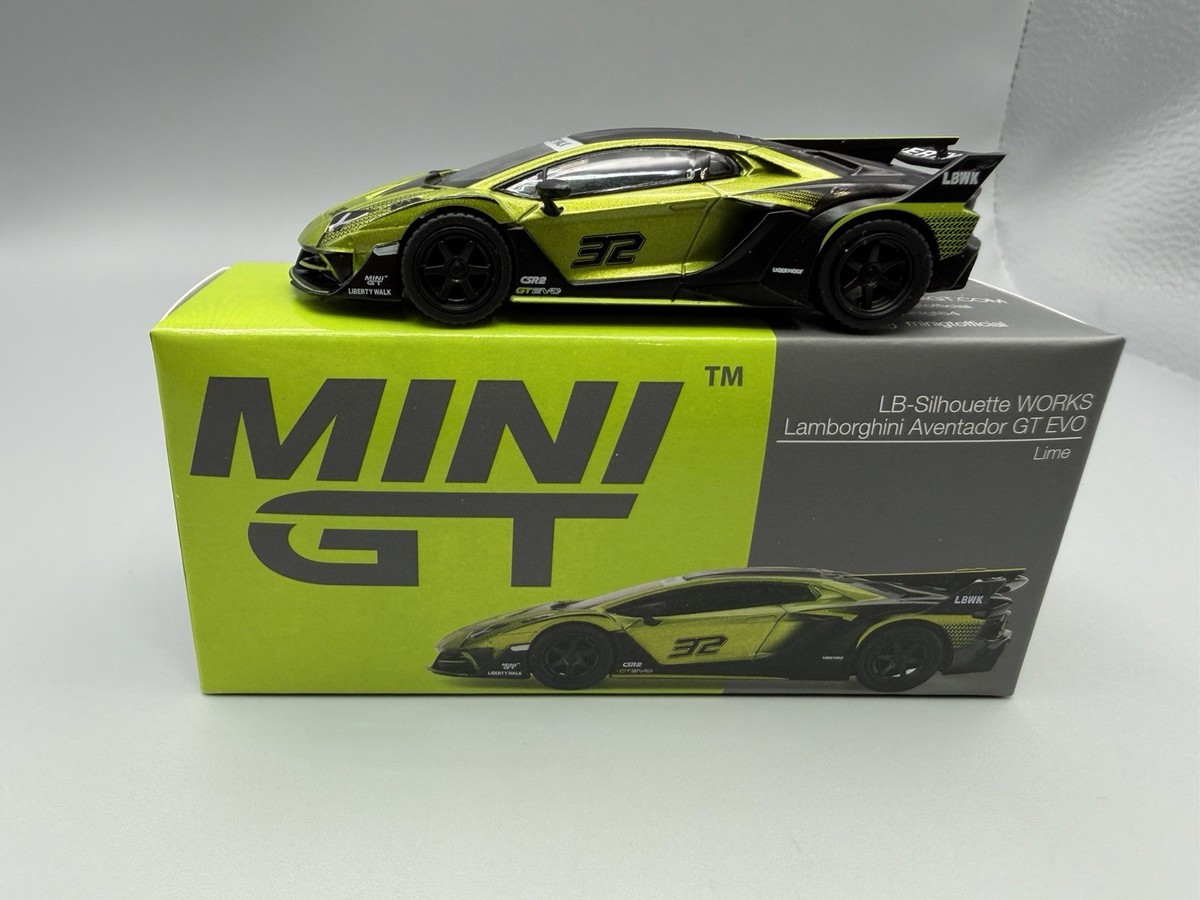 Mini GT Lime Green LBWK LB-Silhouette Works Lamborghini Aventador
