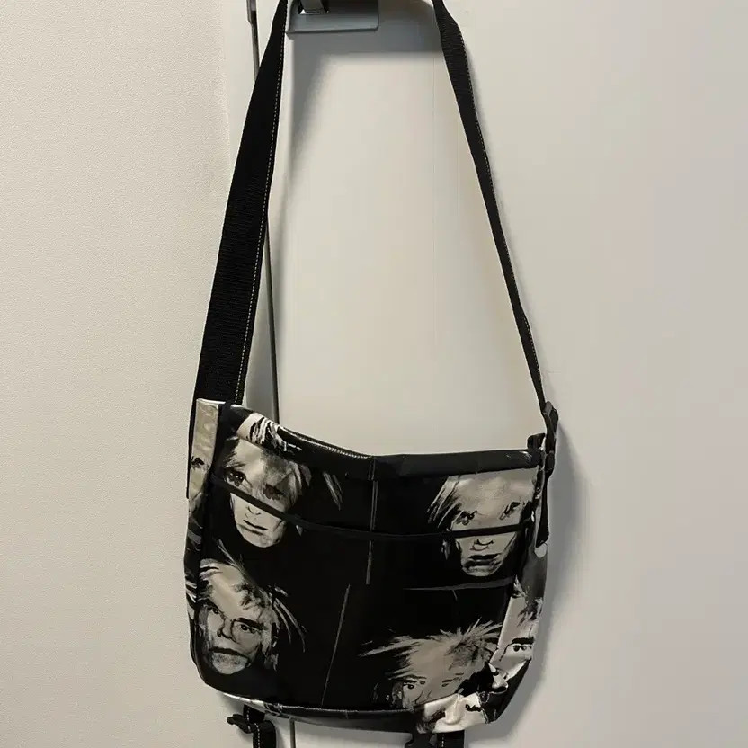   ANDY WARHOL ショルダーバッグ Andy Warhol Messenger Bag Rare Collectible PVC Crossbody Bag