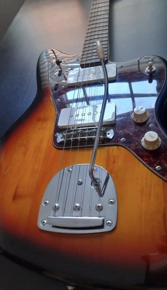 Squier by Fender Classic Vibe 60's Jazzmaster Electric Guitar - 3 Color Sunburst, photo 2 of 5