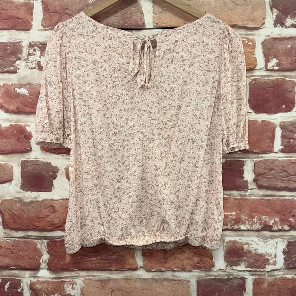 Camisa corta C&C California para mujer M rosa multicolor floral abstracta nuca con corbata Foto 4 de 4