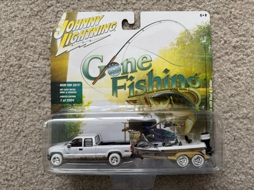 2002 Chevrolet Silverado Truck with Boat & Trailer Gone Fishing Johnny Lightning