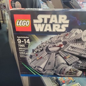 LEGO Star Wars: Millennium Falcon (7965) BRAND NEW & SEALED!