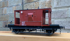 0 Gauge White metal Kit Built NE 20T Brake Van Brown used unboxed.