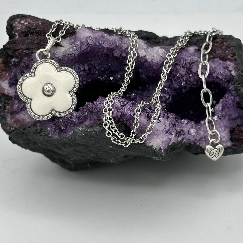 Collar Flor Reversible Brighton Dazzling Love Esmalte Blanco 16-18" Foto 3 de 4