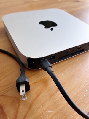 Mac mini Apple M1 Chip （8GB RAM, 256GB ） Apple Mac mini (256GB SSD, M1, 8GB) Silver - MGNR3LL/A