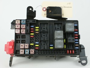 05-07 Ford F250 F350 Super Duty Excursion Dash Fuse Block Relay 6C3T