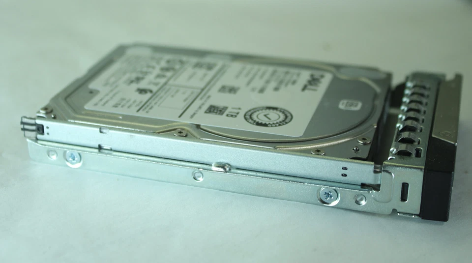 Dell Exos 7E2000 ST1000NX0443 1TB 2.5"SATA 7.2K Hot-plug HDD with caddy 08DN1Y - Image 4 of 4