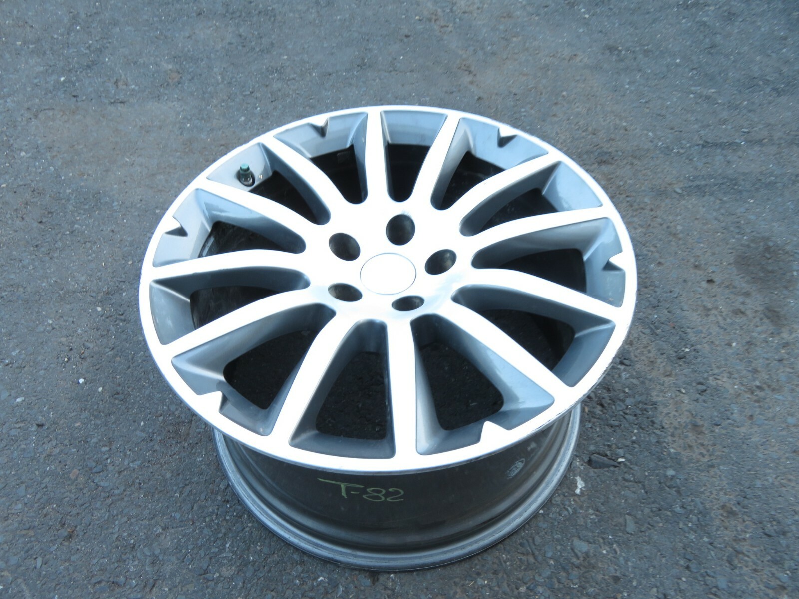 2014 - 2017 MASERATI GHIBLI REAR WHEEL RIM 18x9.5 WITH CENTER COVER CAP OEM