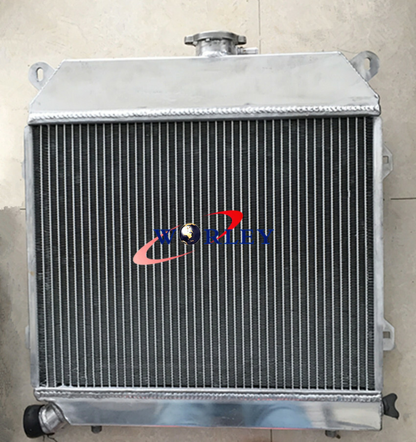 3 row aluminum radiator for BMW E21 320i Sedan M10 1979-1983 1980 1981 ...