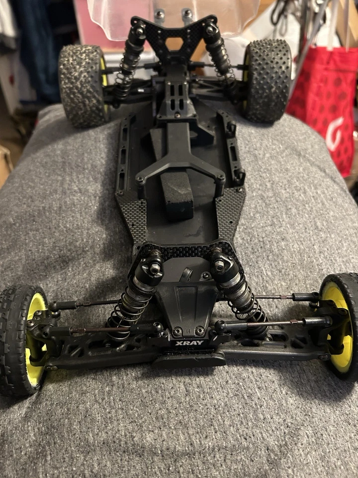 RC Car Xray XB2’17 Carpet Edition - Image 4 of 4