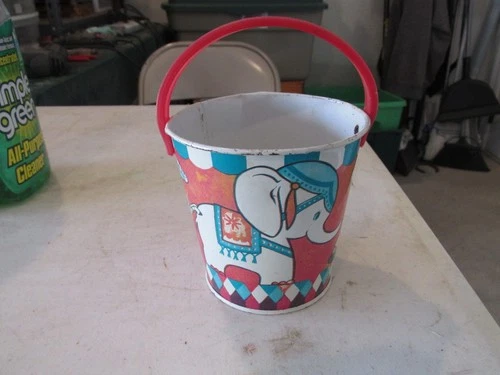 SMALL J. CHEIN SAND BUCKET WITH PLASTIC HANDLE