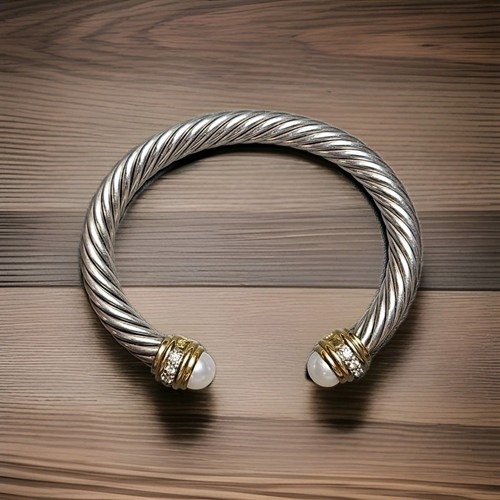 David Yurman 5mm Siver And 18K Gold Cable & Classic Pearl & Diamonds size Medium - Picture 3 of 8
