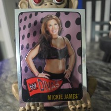 2006 TOPPS HERITAGE CHROME WWE WRESTLING CARD #58 MICKIE JAMES  RC 