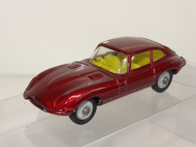 CORGI HUSKY JAGUAR E TYPE 2+2