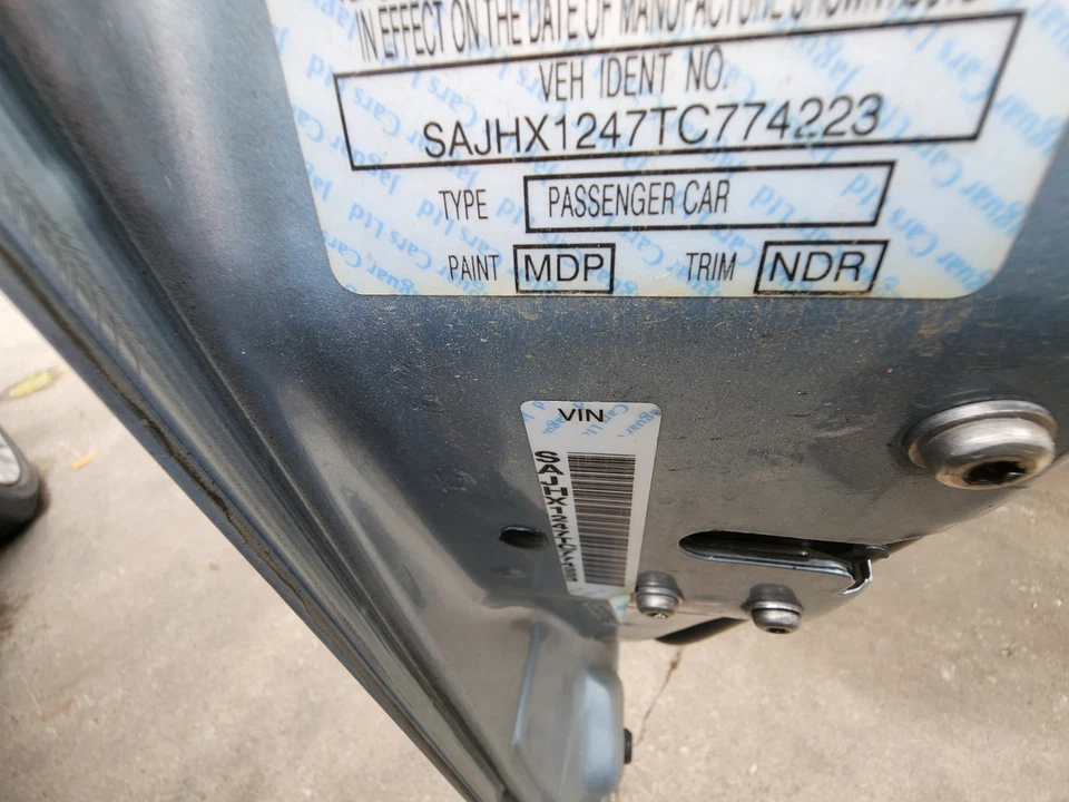 Jaguar XJ6 1994 1995 1996 1997 VANDEN PLAS REPOSABRAZOS CENTRAL PORTAVASOS Foto 3 de 3