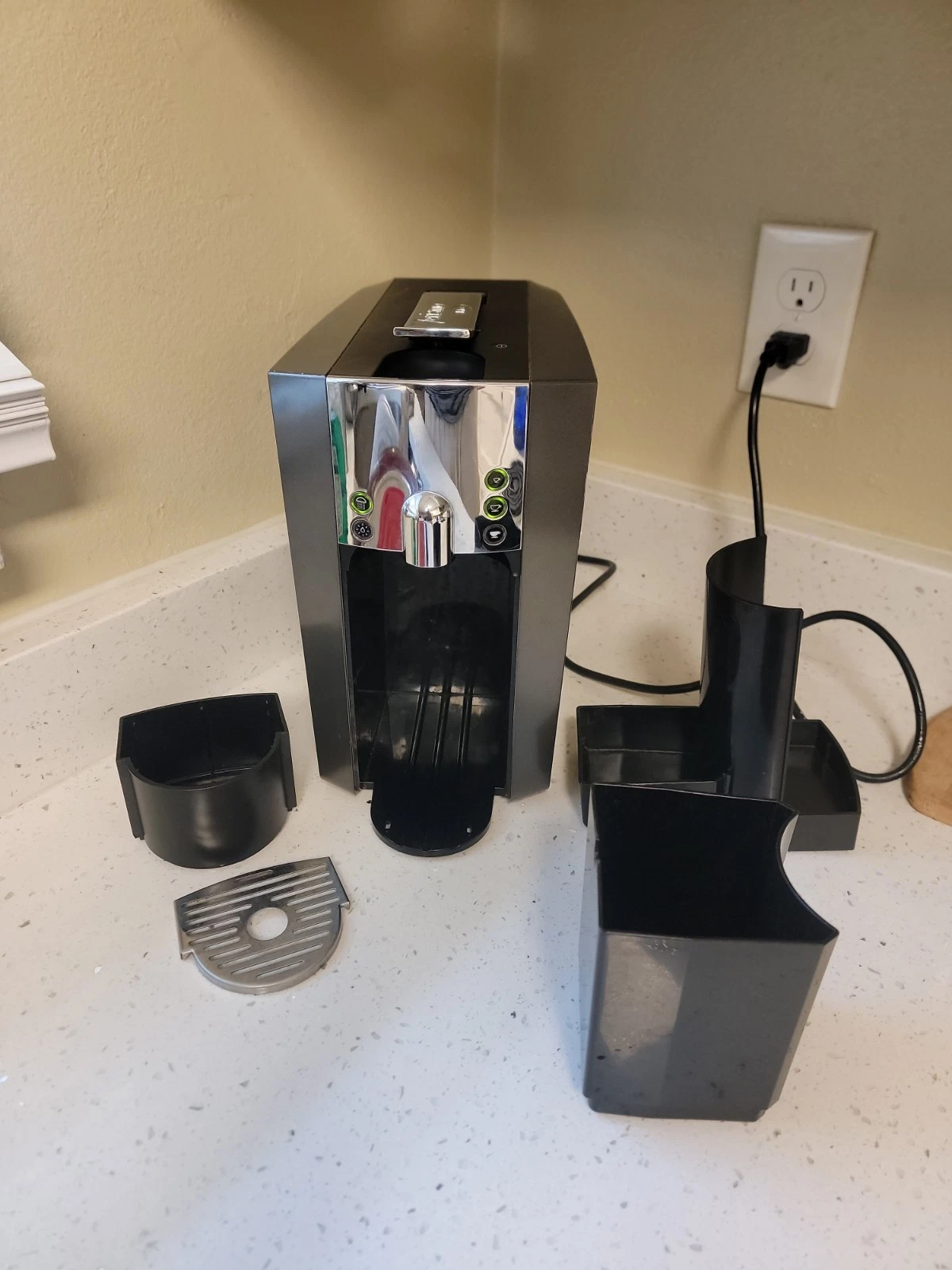 Verismo K-Fee 12 5G40 Coffee Maker & Espresso Machine (Leaking)