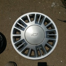  Chevy Malibu Hubcap Wheel Cover Hub Cap 00 01 2002 2003 2005 9593496 15