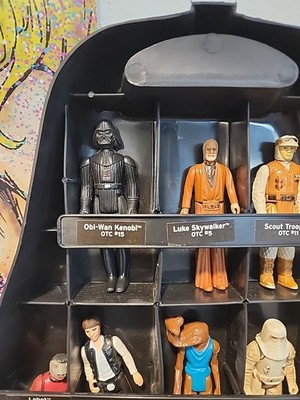 Lot Of 20 Vintage Star Wars Action Figures w/ Darth Vader Carrying