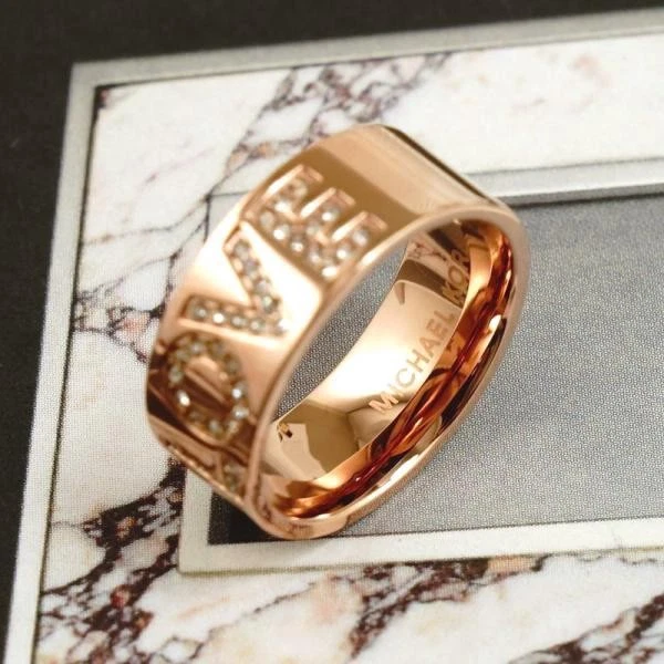 Nuevo con etiquetas Anillo Michael Kors Pave LOVE Logo $85 Oro Rosa Talla 6 Foto 4 de 4