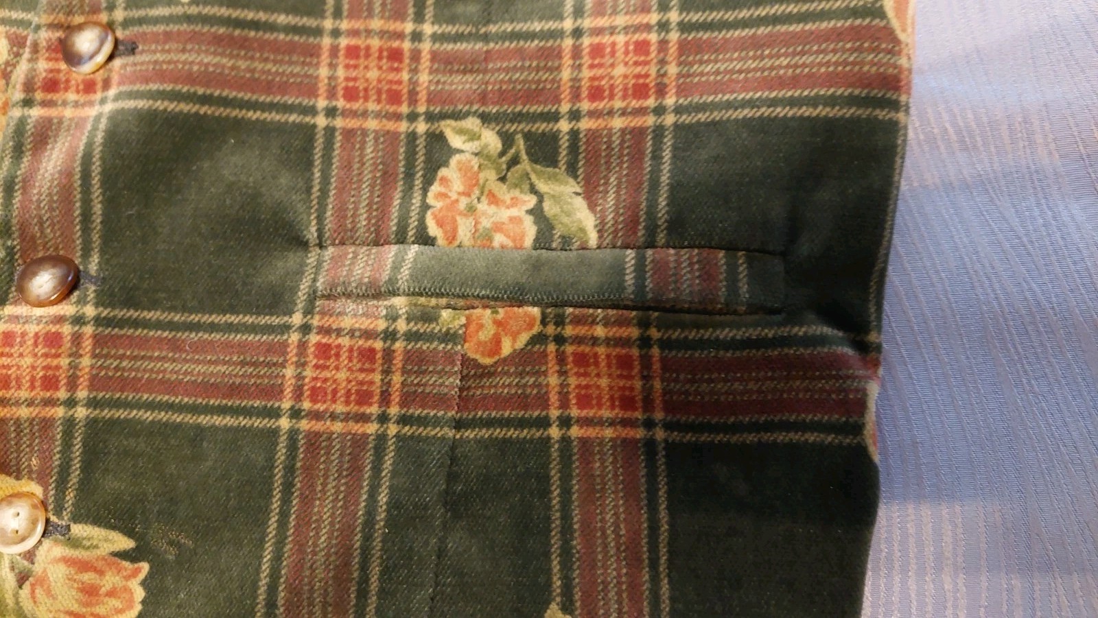 Picture 4 of 11