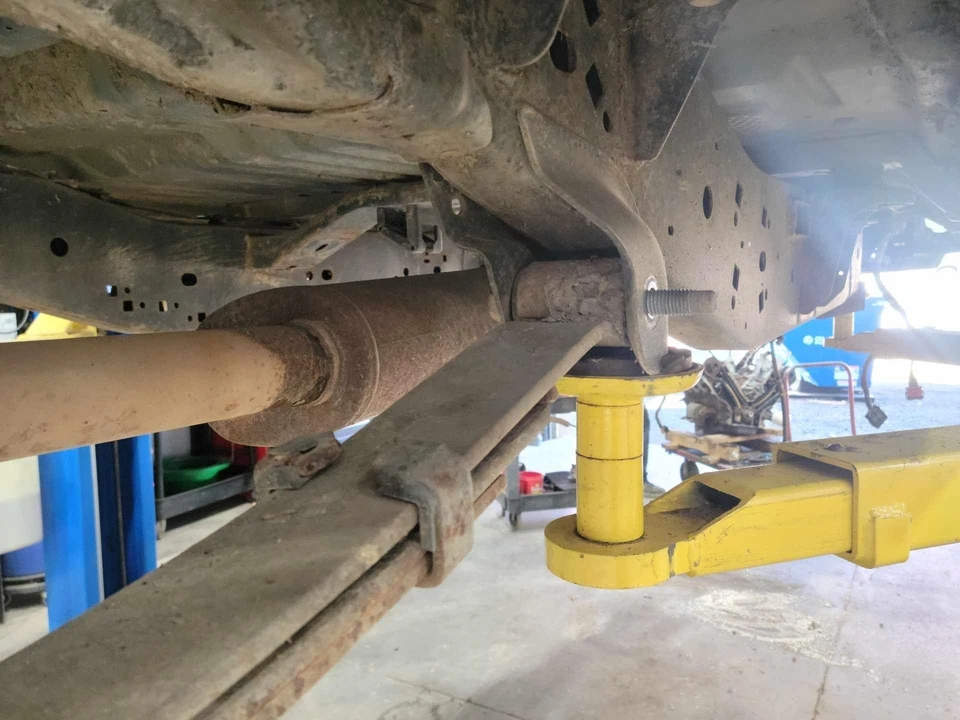 2009-2014 Ford F-150 Rear Leaf Spring Assembly Code "G" Genuine OEM DL3Z5560D - Image 4 of 4