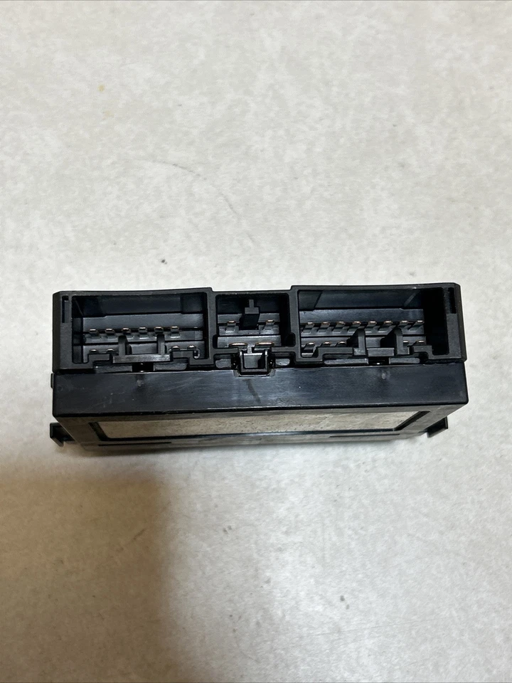 2007-2011 LEXUS GS450H MÓDULO DE CONTROLE DE REDE MULTIPLEX FABRICANTE DE EQUIPAMENTO ORIGINAL 89211-30040 07-11 - Imagem 4 de 4