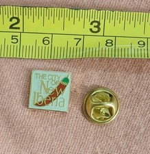 Vintage The City of New Iberia Louisiana Cajun Pepper Jacket Lapel Pin