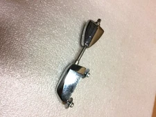 Pearl Forum Bass Drum Lug w/ tension rod and claw - c872 A1