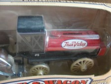 NOS Ertl Horse Wagon True Value Hardware Advertising Detailed Horses Die Cast