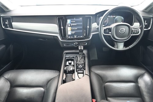 2018 68 VOLVO S90 2.0 D4 MOMENTUM SALOON 4DR DIESEL AUTO EURO 6 (S/S) (190 PS) D - Picture 14 of 24