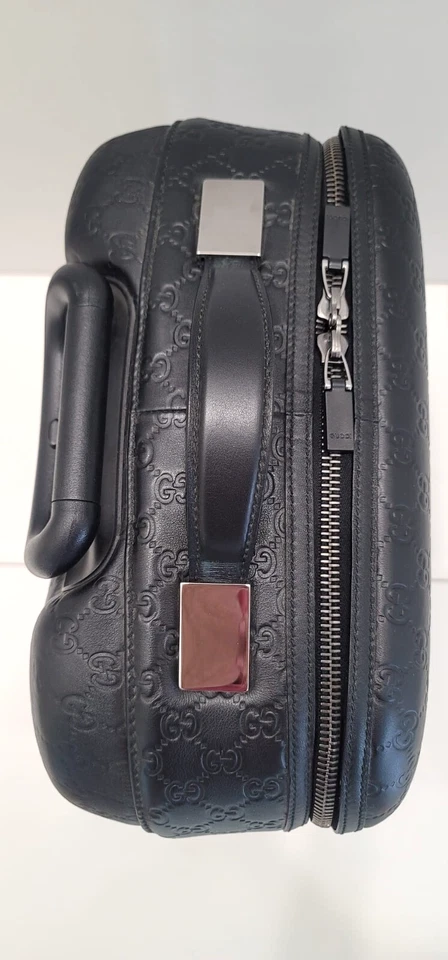 Equipaje de mano rígido Gucci negro monomgrama GG Foto 2 de 4