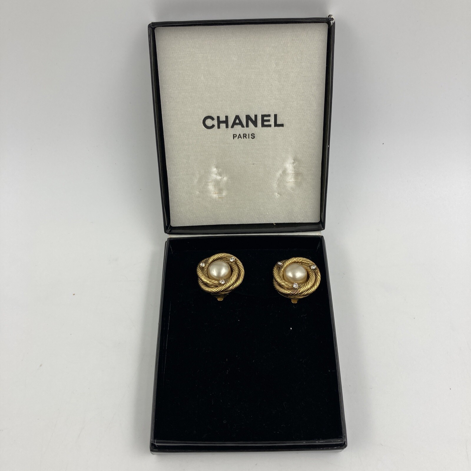Authentic CHANEL Clipon Round Earrings Gold/White Me… Gem